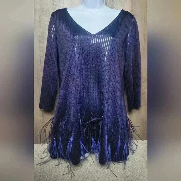 St. John Embellished Feather Sequin V-neck 3/4 sleeve Blouse Small Wool Blend - Picture 11 of 16